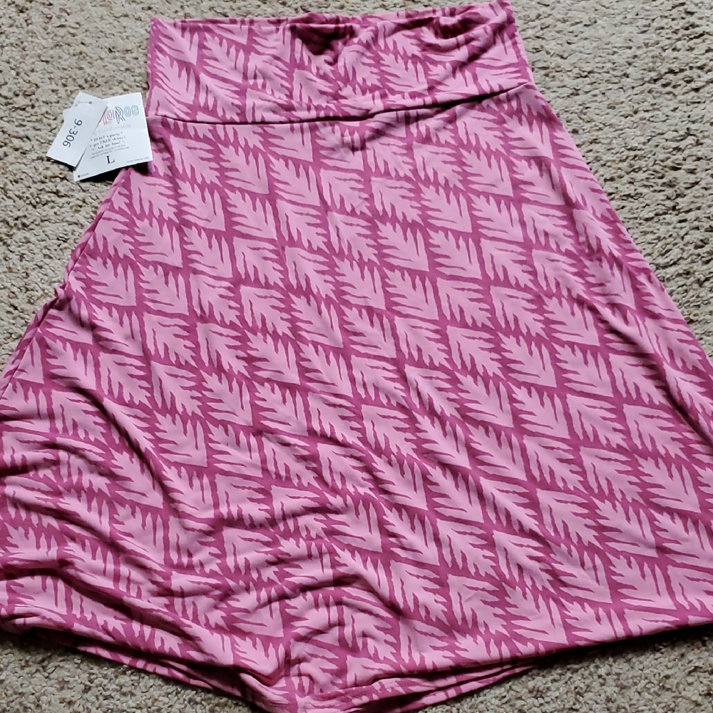 #AZU14 (CH) NWT LuLaRoe Azure Pink Geometric A-Line Skirt